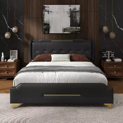 Cama King de plataforma de piel sintética con cabecero y pie de cama de ala, detalles dorados, capacidad de 800 lb