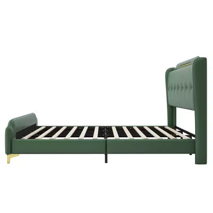 Cama King de plataforma de piel sintética con cabecero y pie de cama de ala, detalles dorados, capacidad de 800 lb