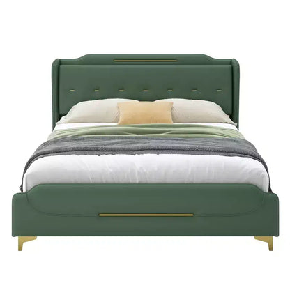 Cama King de plataforma de piel sintética con cabecero y pie de cama de ala, detalles dorados, capacidad de 800 lb