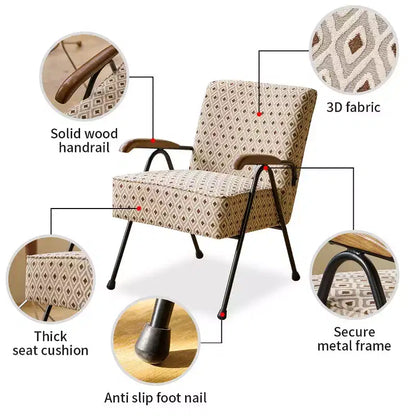 Sillón orejero moderno de tela con respaldo alto y patas de metal en X para sala de estar