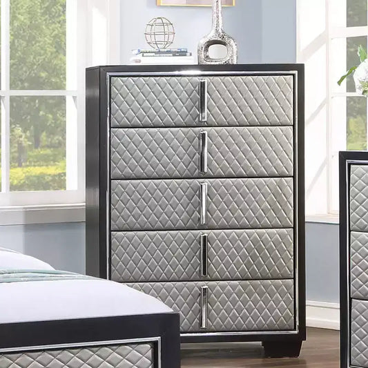 Cómoda de 38" y 5 cajones, piel sintética plateada y acabado negro, tapizado acolchado de rombos