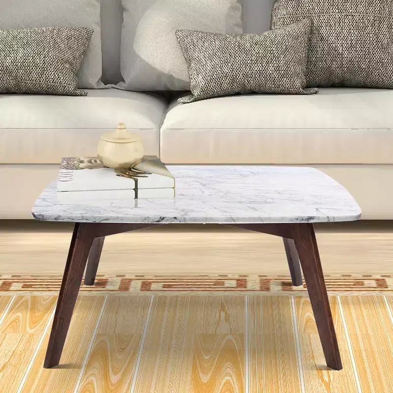 Mesa de centro cuadrada de mármol blanco Carrara italiano de 31" con patas de madera de olmo de mediados de siglo