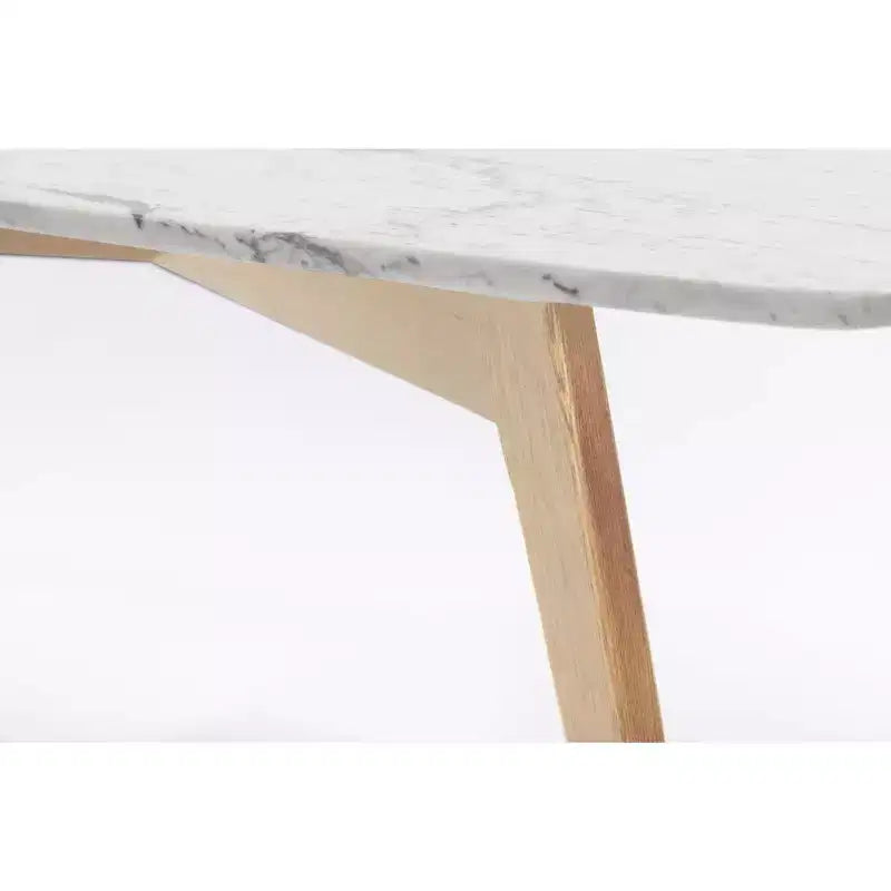 Mesa de centro cuadrada de mármol blanco Carrara italiano de 31" con patas de madera de olmo de mediados de siglo